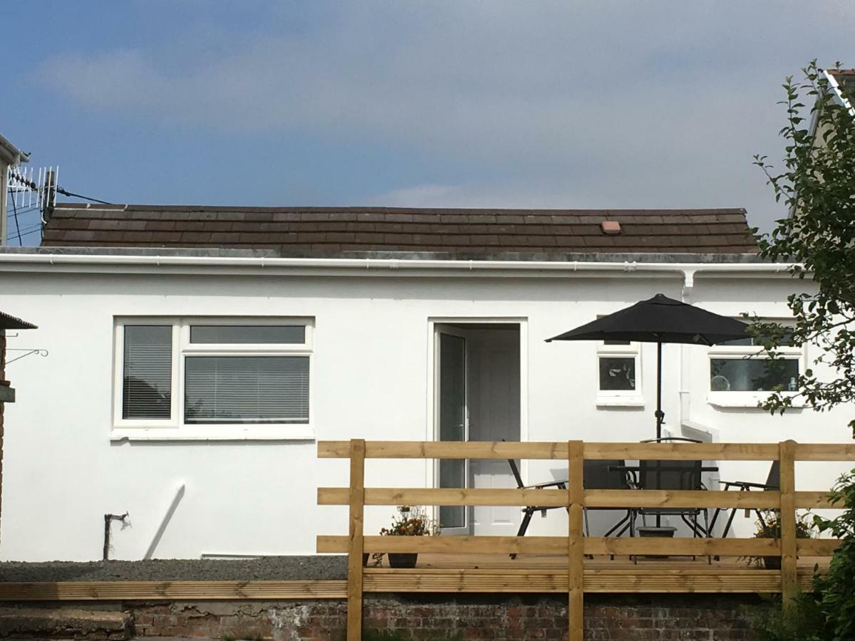 Cwtch Y Coetir Villa Swansea Esterno foto